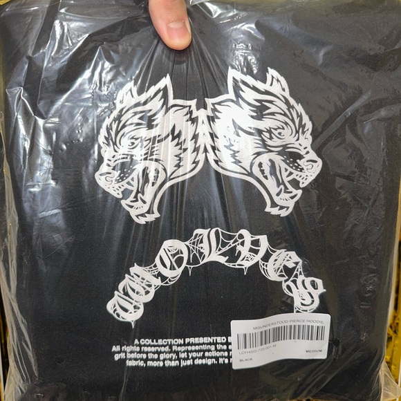 DARC SPORT X MARVEL SPIDER-MAN VENOM “MISUNDERSTOOD” HOODIE - Picture 9 of 10